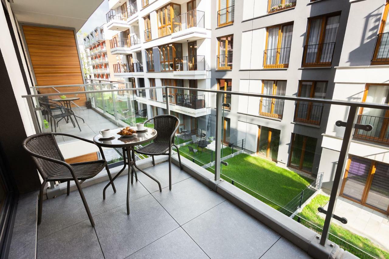 Novum Apartment With Parking Krakow Exterior photo